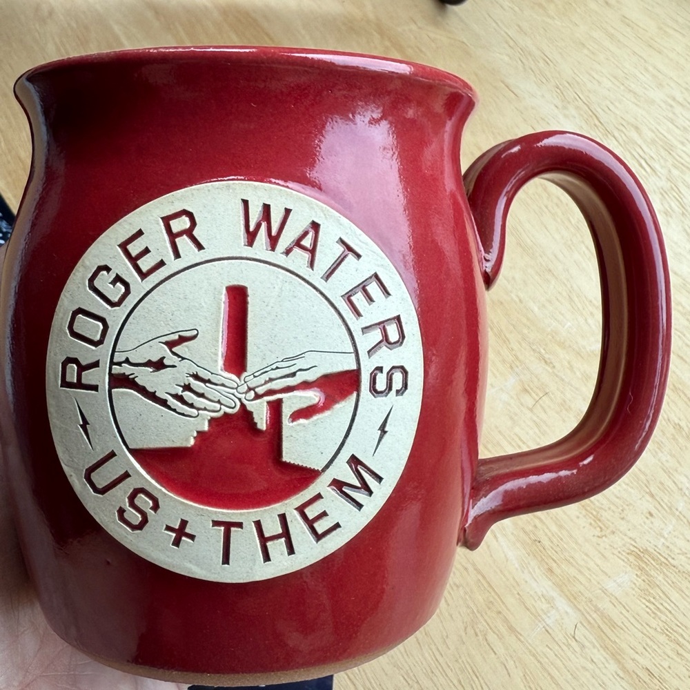 Roger Waters VIP bundle - Picture 3 of 8